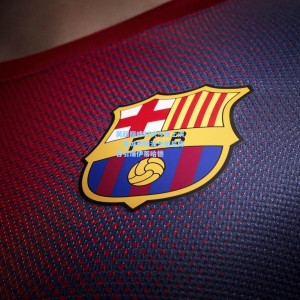 英超巅峰对决今夜上演，曼城利物浦全明星阵容引爆伊蒂哈德